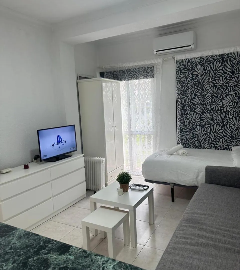 Estudio Vacaciones En Los Alamos Торремолинос 0*,  Испания